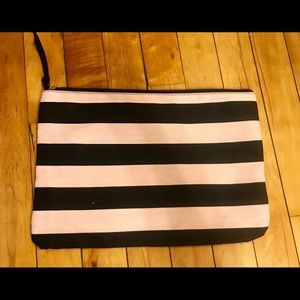 Victoria’s Secret zipper make-up bag